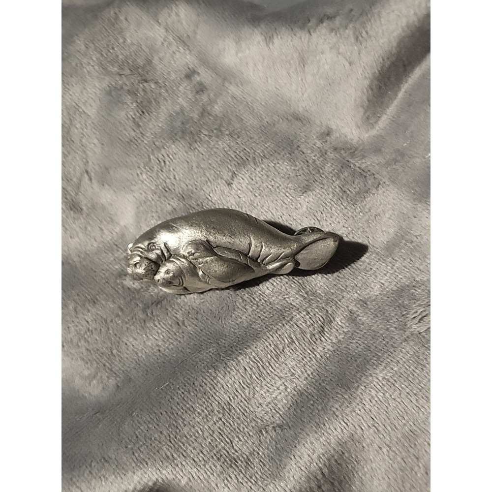 Mother Seal Holding A Baby Seal Signed SLD Silver Tone Pewter? Lapel‎ Pin